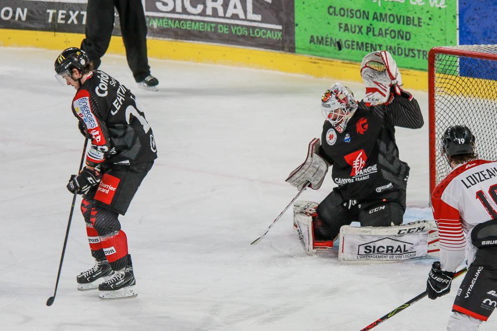 Amiens  3 - 0 Mulhouse