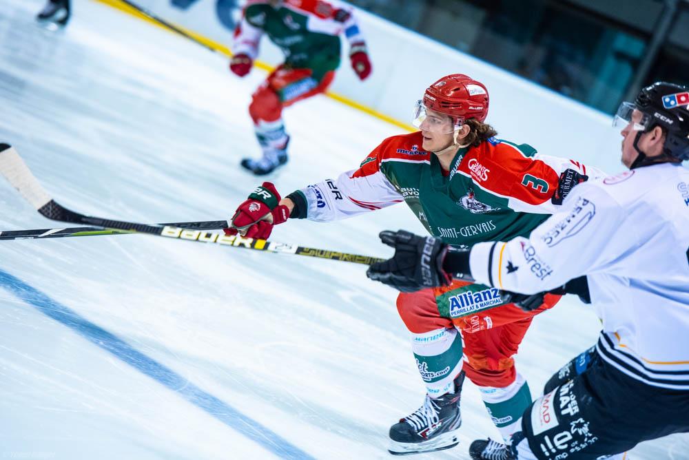 Mont-Blanc 4 - 3 Brest 