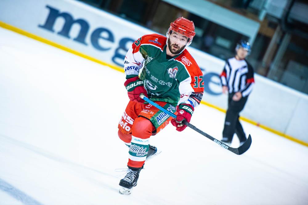 Mont-Blanc 4 - 3 Brest 