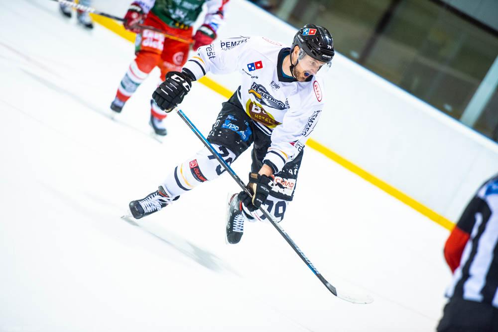 Mont-Blanc 4 - 3 Brest 