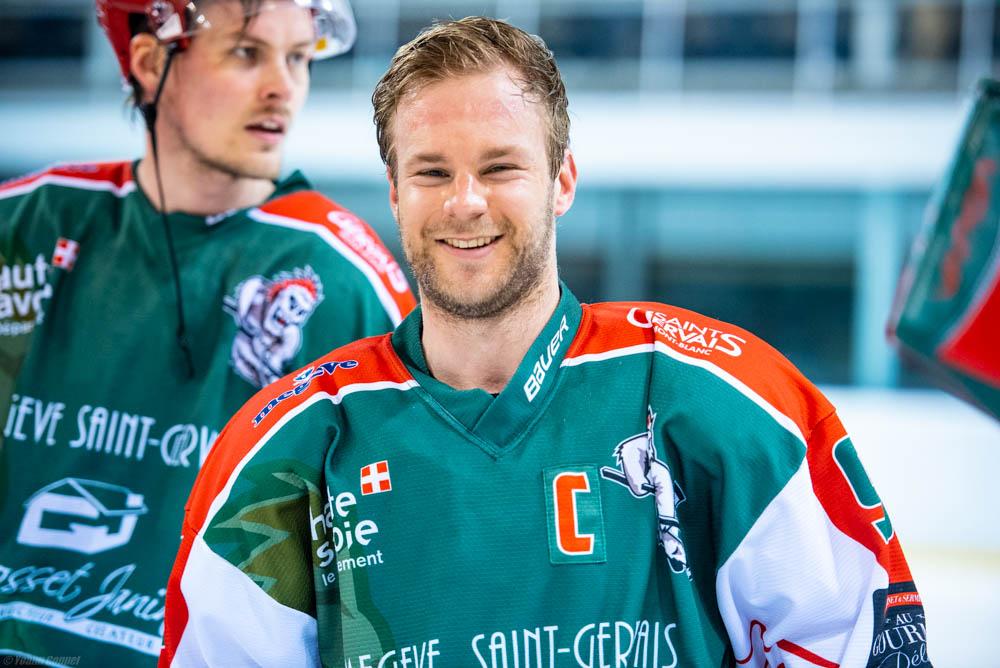 Mont-Blanc 4 - 3 Brest 