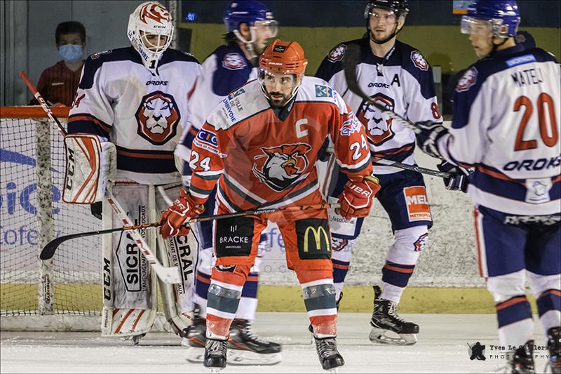 Courbevoie  3 - 6 Wasquehal Lille