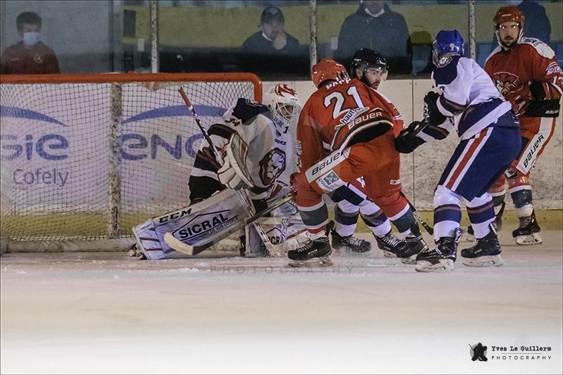 Courbevoie  3 - 6 Wasquehal Lille
