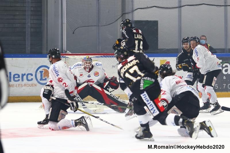 Rouen 3 - 0 Amiens 