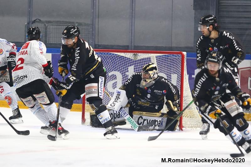 Rouen 3 - 0 Amiens 