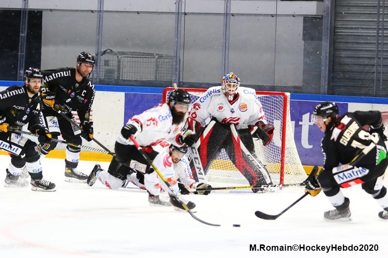 Rouen 3 - 0 Amiens 