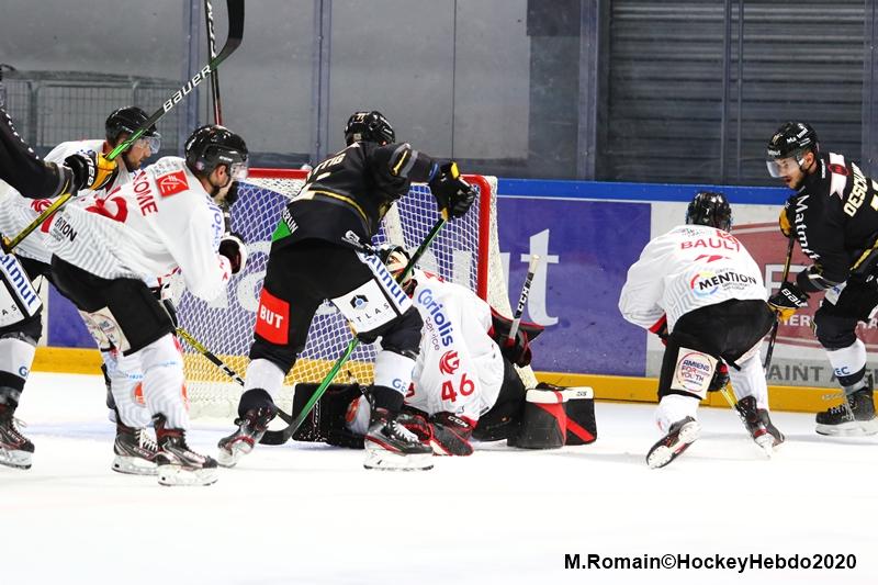 Rouen 3 - 0 Amiens 