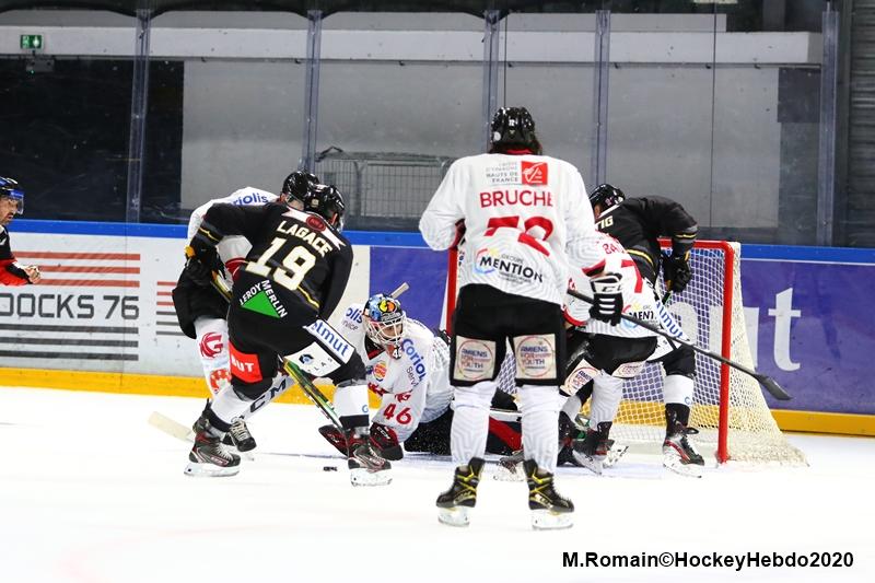 Rouen 3 - 0 Amiens 