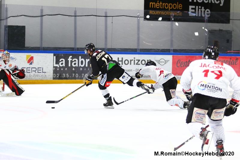 Rouen 3 - 0 Amiens 