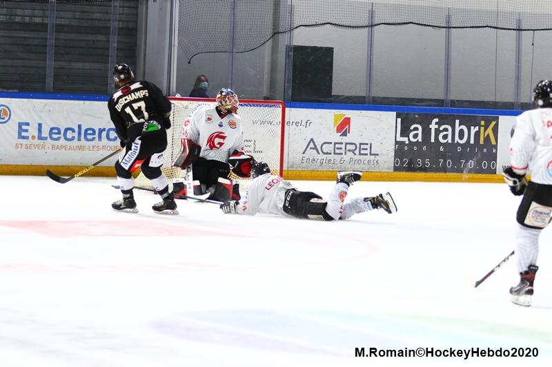 Rouen 3 - 0 Amiens 