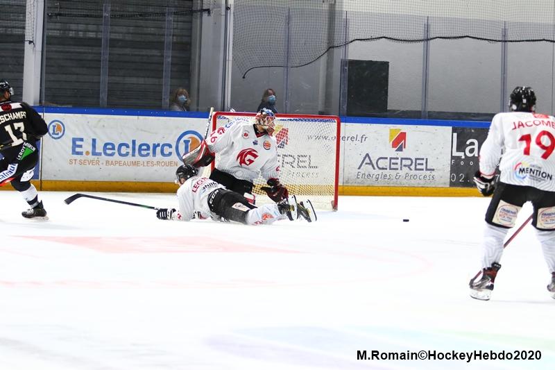 Rouen 3 - 0 Amiens 