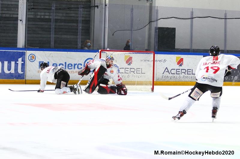 Rouen 3 - 0 Amiens 