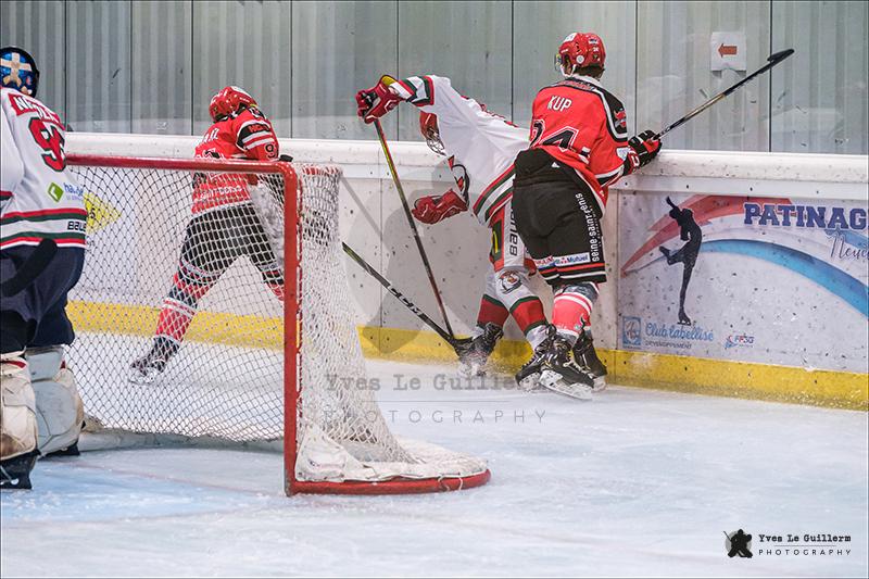 Neuilly/Marne 7 - 1 Courbevoie 