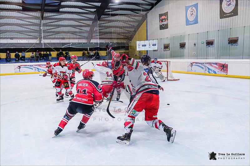 Neuilly/Marne 7 - 1 Courbevoie 