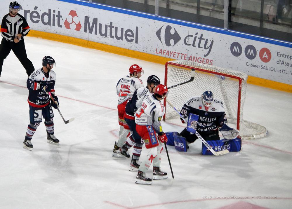 Angers  6 - 4 Grenoble 