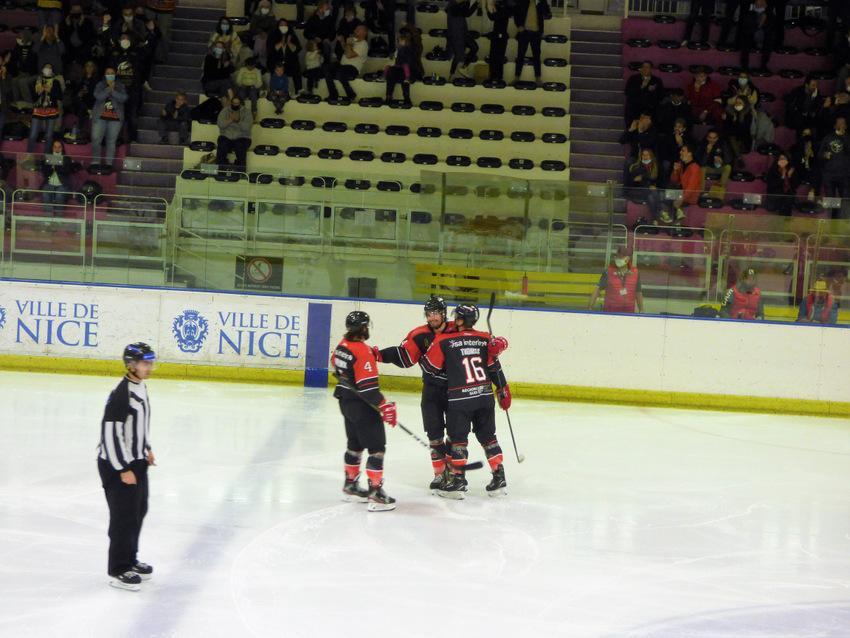 Nice 2 - 1 Angers 