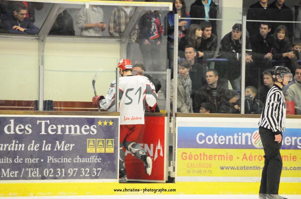 Caen  9 - 6 Cergy-Pontoise