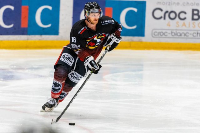 Photo hockey match Morzine-Avoriaz - Courchevel-Méribel-Pralognan le 20/10/2020