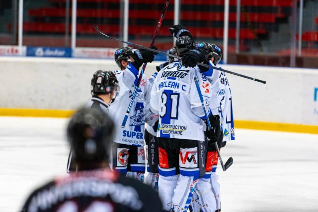 Photo hockey match Morzine-Avoriaz - Courchevel-Méribel-Pralognan le 20/10/2020