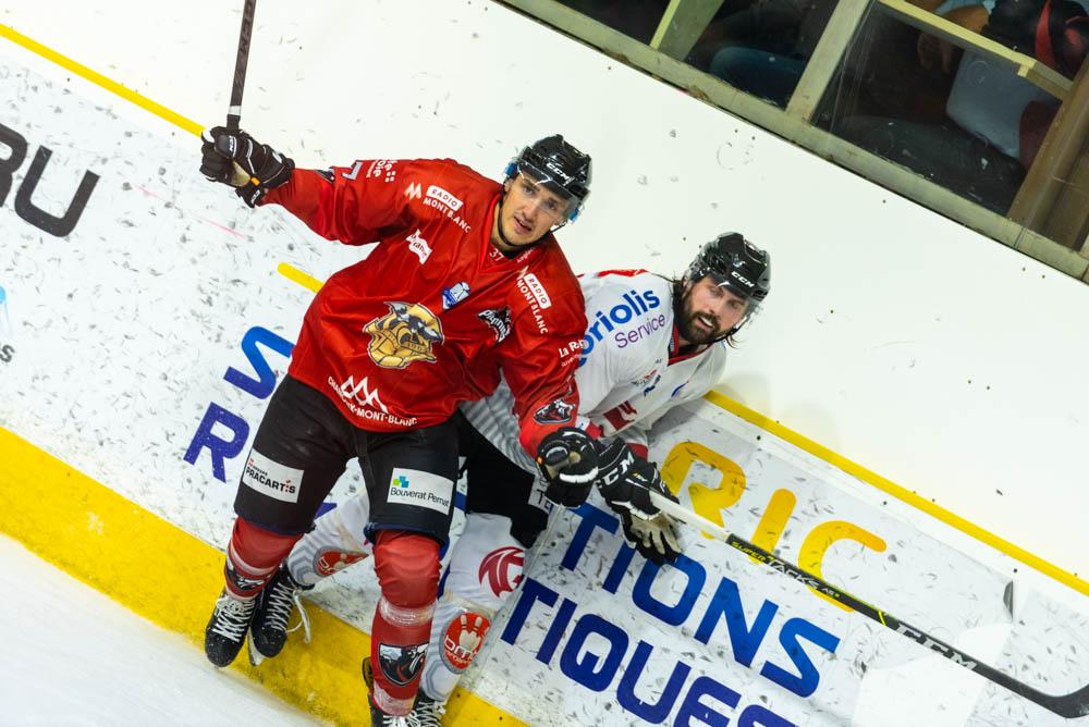 Chamonix  3 - 7 Amiens 