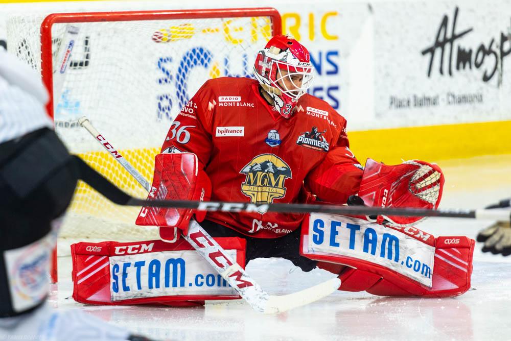Chamonix  3 - 7 Amiens 