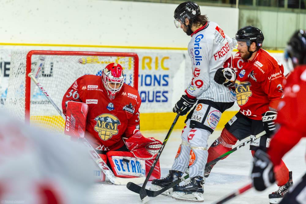 Chamonix  3 - 7 Amiens 