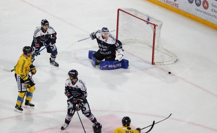 Angers  2 - 5 Rouen
