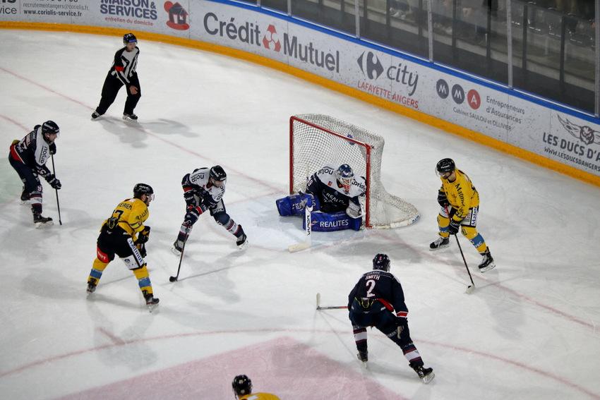 Angers  2 - 5 Rouen