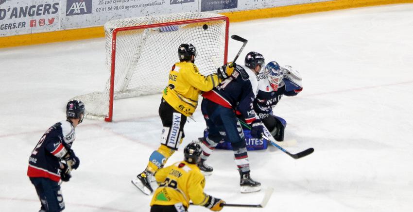 Angers  2 - 5 Rouen