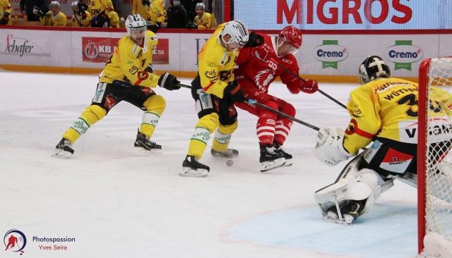 Photo hockey match Lausanne - Bern le 08/12/2020
