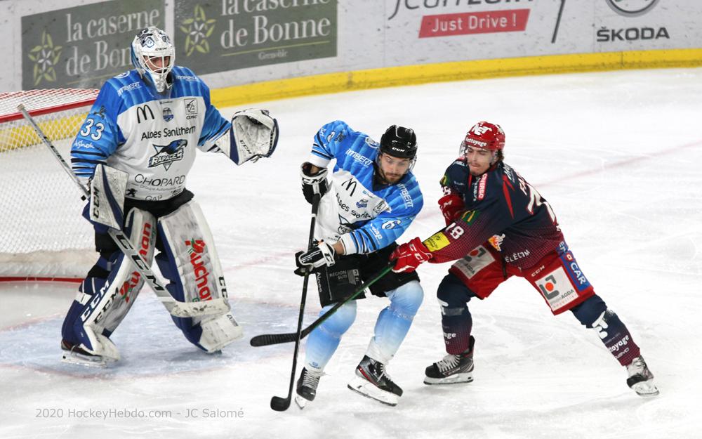 Grenoble reprend par un match amical — Reportage