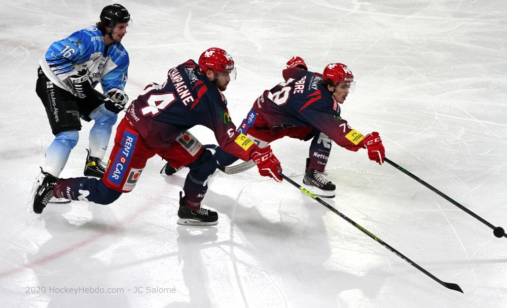 Grenoble reprend par un match amical — Reportage