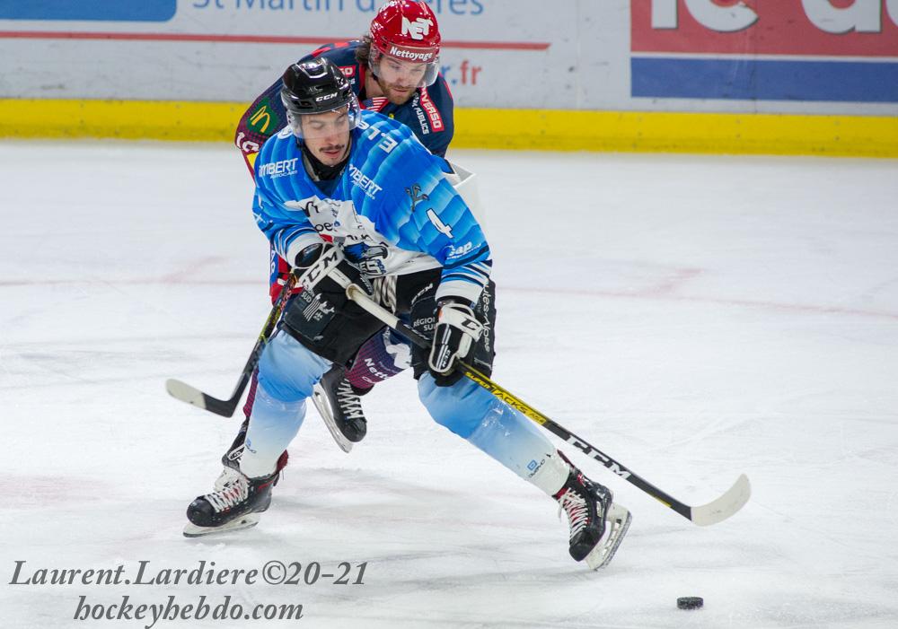 Grenoble reprend par un match amical — Reportage