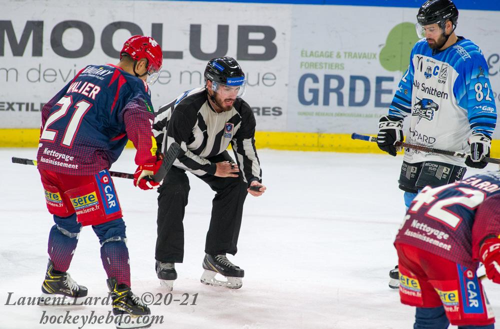 Grenoble reprend par un match amical — Reportage