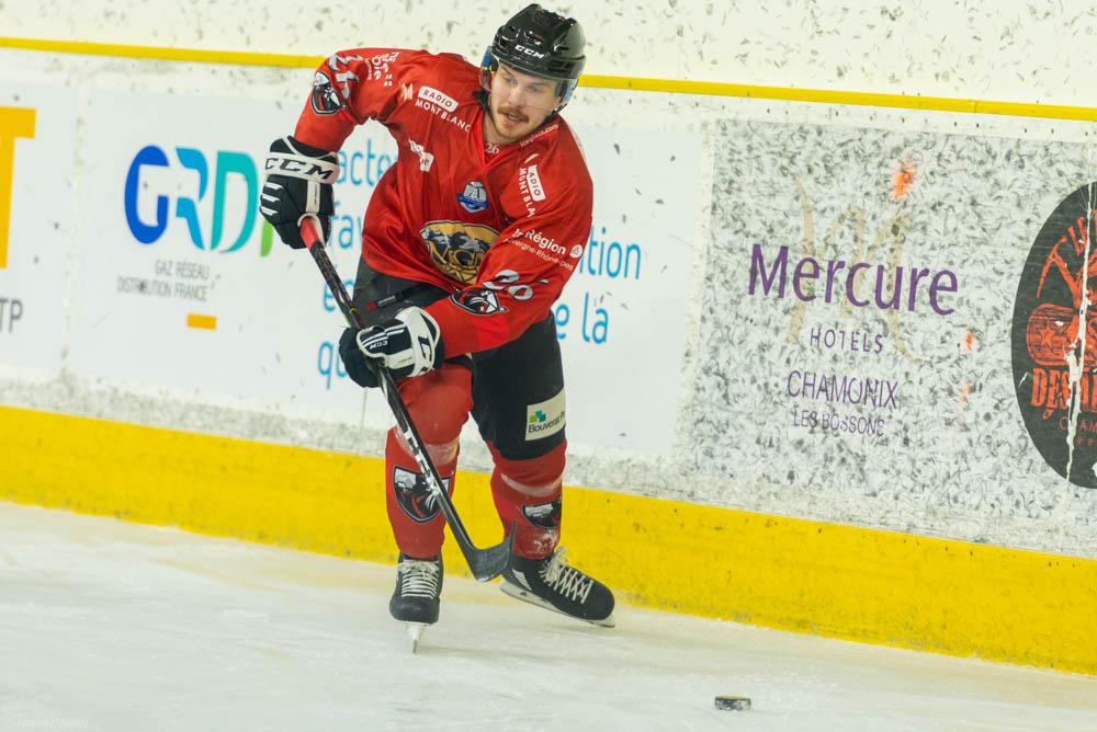 Chamonix  5 - 0 Briançon 
