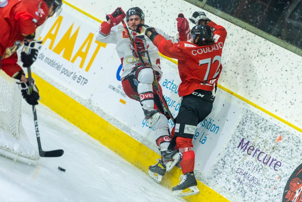 Chamonix  5 - 0 Briançon 