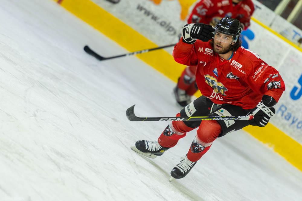 Chamonix  5 - 0 Briançon 