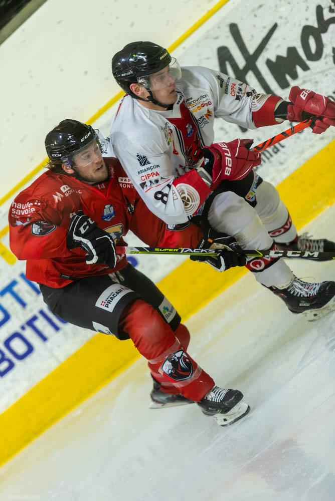 Chamonix  5 - 0 Briançon 