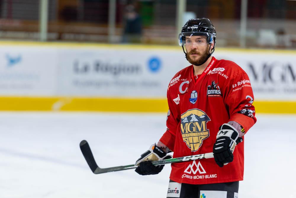 Chamonix  5 - 0 Briançon 