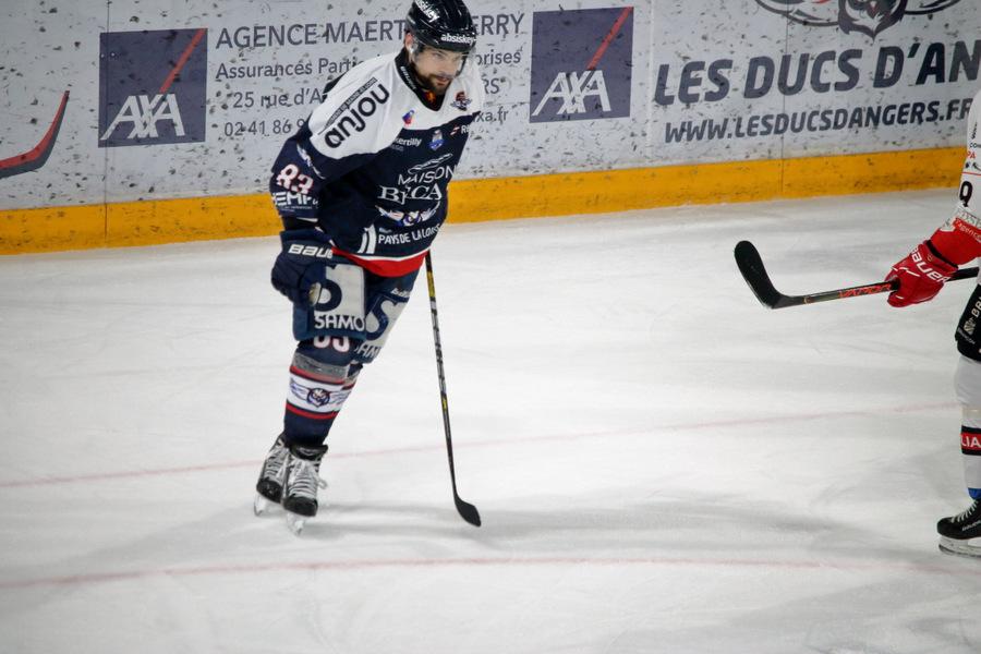 Angers  7 - 0 Briançon 