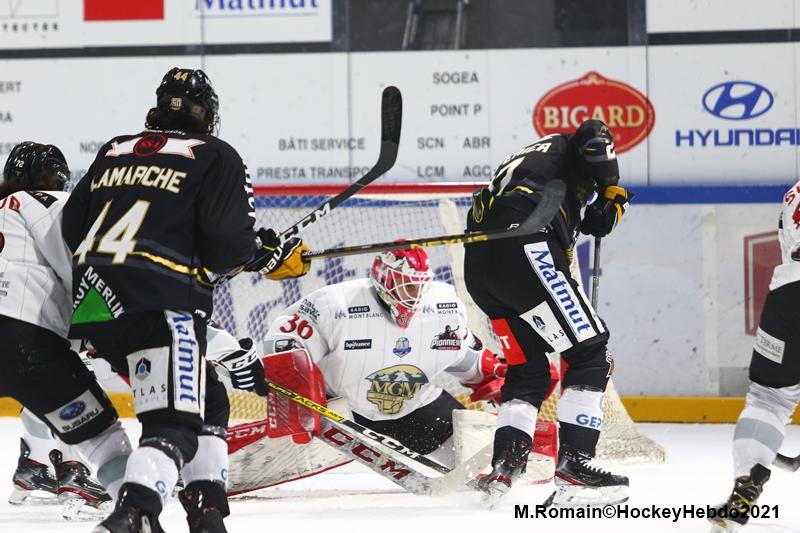 Rouen 9 - 2 Chamonix 
