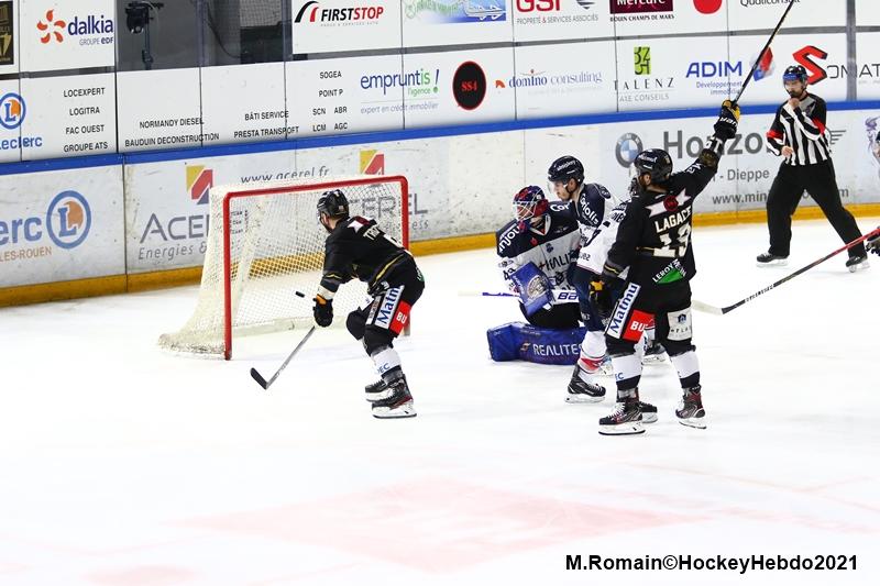 Rouen 4 - 1 Angers 