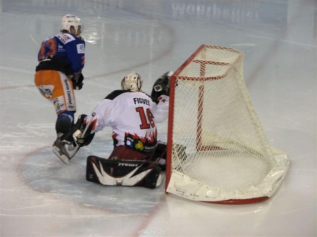 Photo hockey match Montpellier  - Neuilly/Marne le 05/04/2008
