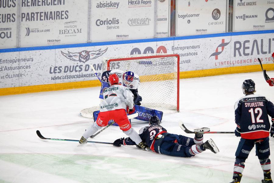 Angers  4 - 3 Cergy-Pontoise