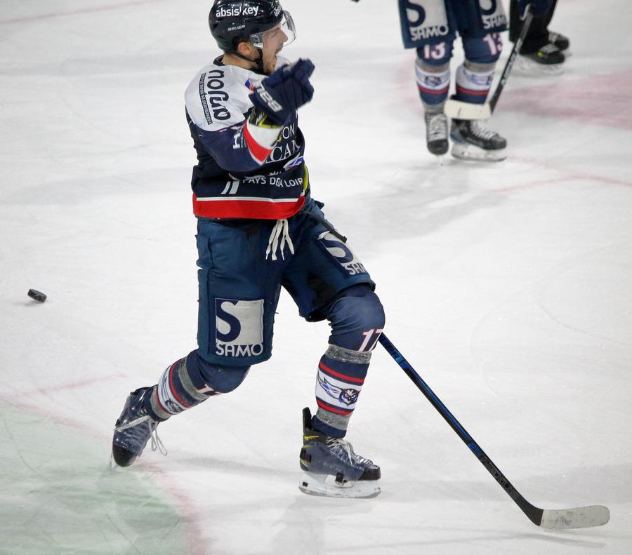 Angers  4 - 3 Cergy-Pontoise
