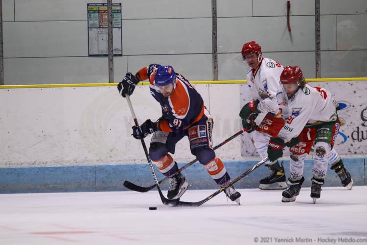 Clermont-Ferrand 3 - 2 Mont-Blanc