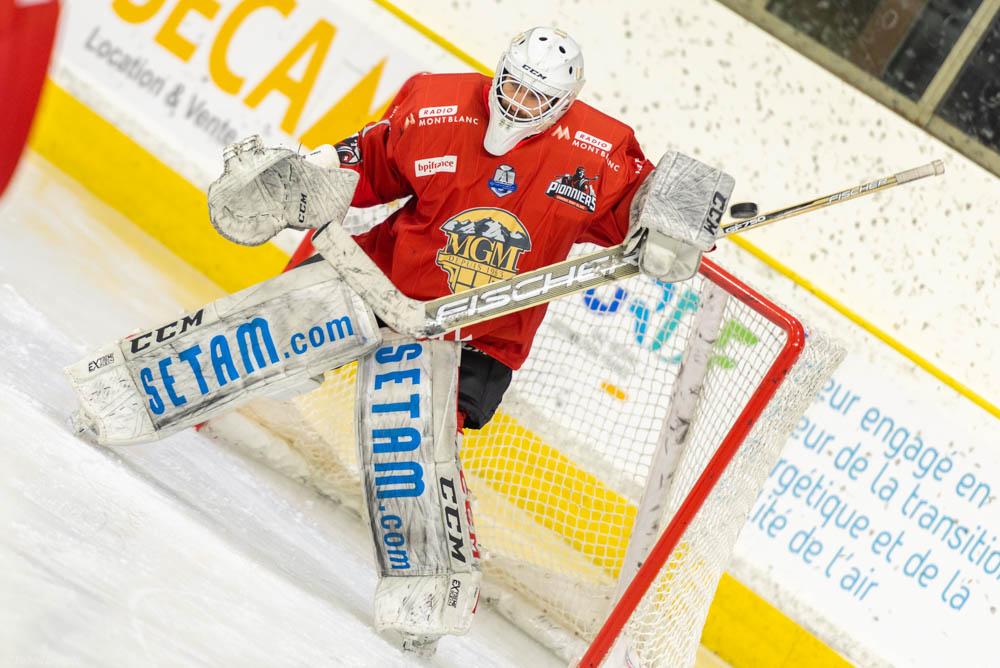 Chamonix  0 - 4 Mulhouse