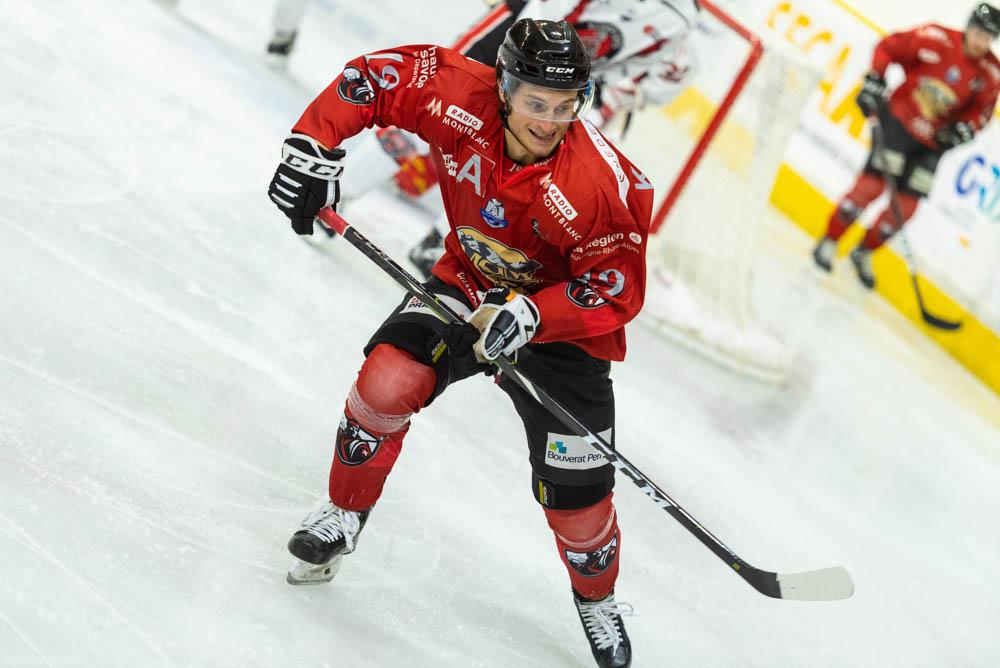Chamonix  0 - 4 Mulhouse