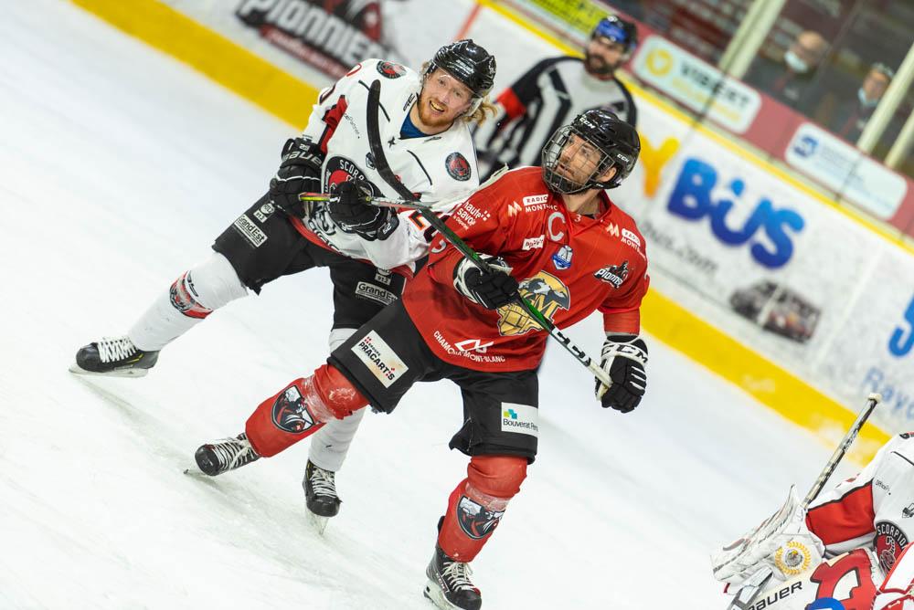 Chamonix  0 - 4 Mulhouse