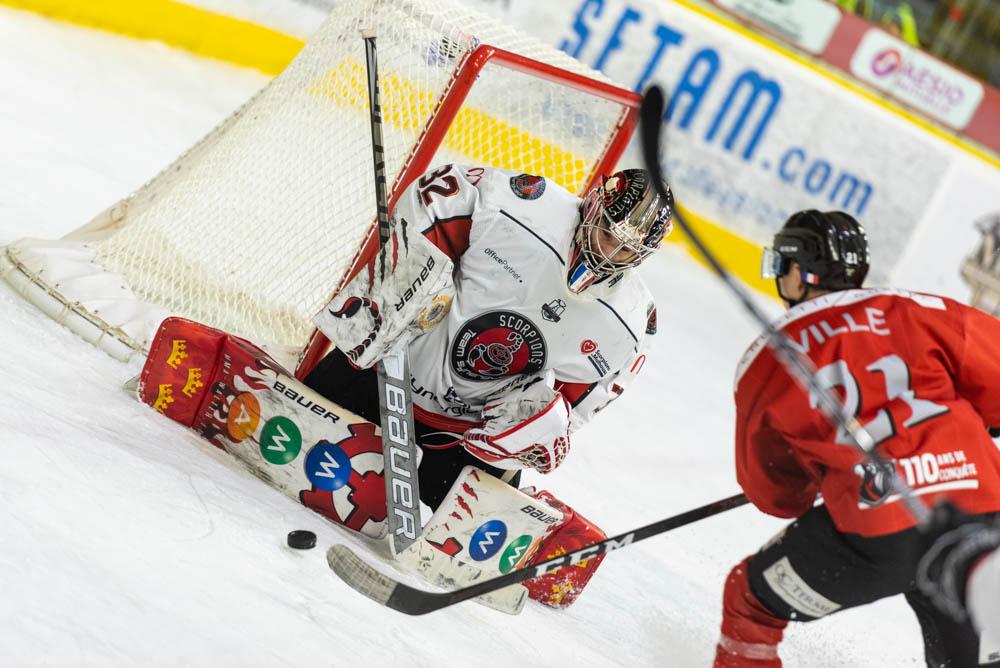 Chamonix  0 - 4 Mulhouse